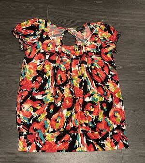Is Buyer California Women’s Floral Blouse Size Medium